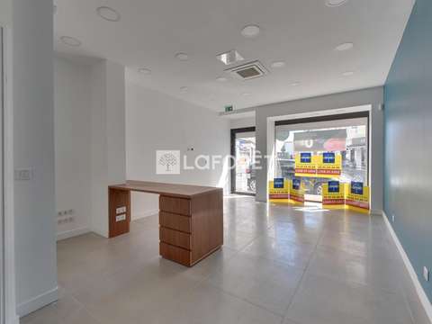 Bureaux et commerces 2 pièces