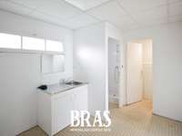 Bureaux et commerces 4 pièces