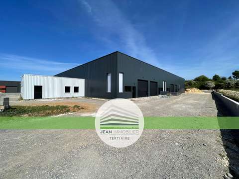 Bureaux et commerces Castine-en-Plaine 14
