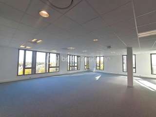 Bureaux et commerces 3 pièces