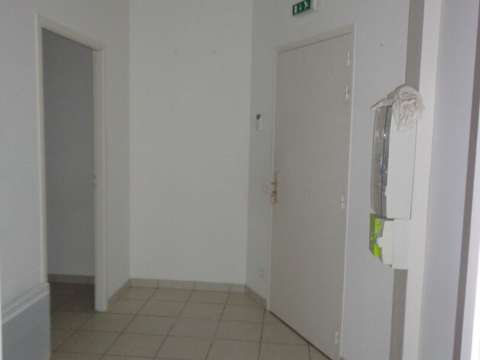 Bureaux et commerces 4 pièces