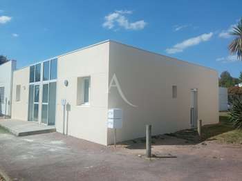 Bureaux et commerces 4 pièces