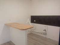 Bureaux et commerces 2 pièces