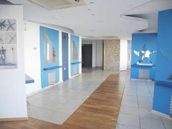 Bureaux et commerces 3 pièces Bureaux et commerces 3 pièces