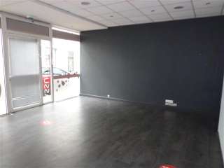 Bureaux et commerces 4 pièces