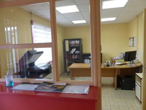 Bureaux et commerces Bureaux et commerces