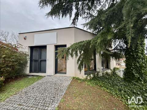 Bureaux et commerces Champagne-au-Mont-d'Or 69