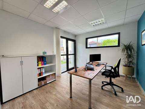 Bureaux et commerces Champagne-au-Mont-d'Or 69
