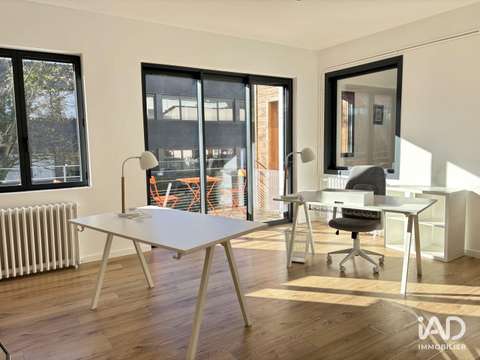 Bureaux et commerces Champagne-au-Mont-d'Or 69
