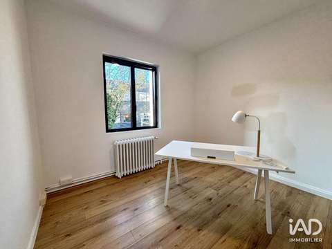 Bureaux et commerces Champagne-au-Mont-d'Or 69