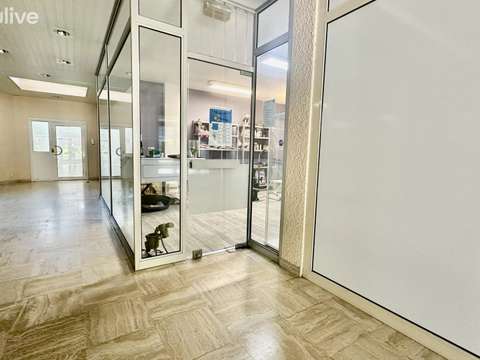 Bureaux et commerces 2 pièces