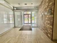 Bureaux et commerces 2 pièces