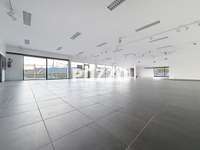 Bureaux et commerces 9 pièces