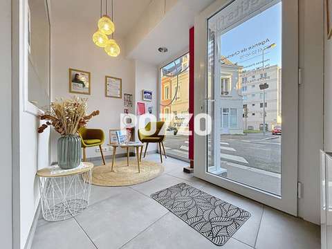 Bureaux et commerces 6 pièces