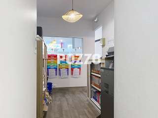 Bureaux et commerces 6 pièces