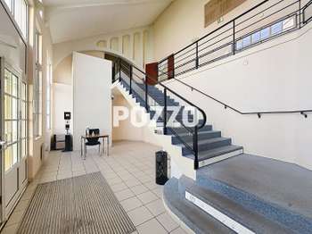 Bureaux et commerces 9 pièces