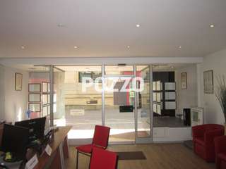 Bureaux et commerces 14 pièces