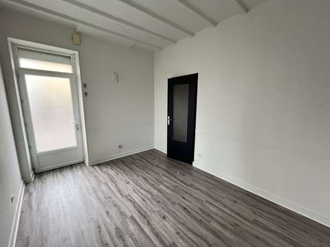 Bureaux et commerces 2 pièces Bureaux et commerces 2 pièces