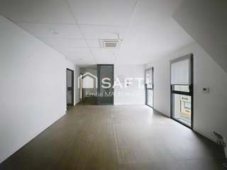 Bureaux et commerces 9 pièces