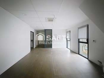 Bureaux et commerces 9 pièces