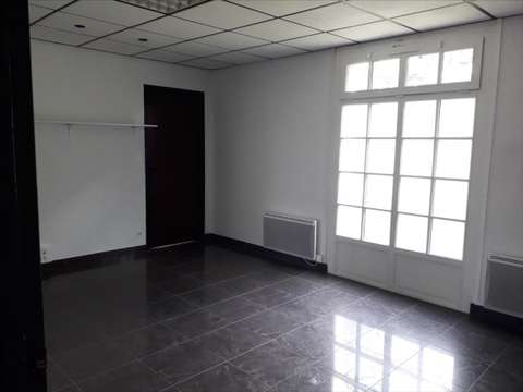 Bureaux et commerces 5 pièces