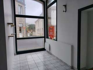 Bureaux et commerces 4 pièces