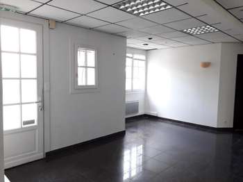 Location Bureaux et commerces 90 m&sup2;Clisson