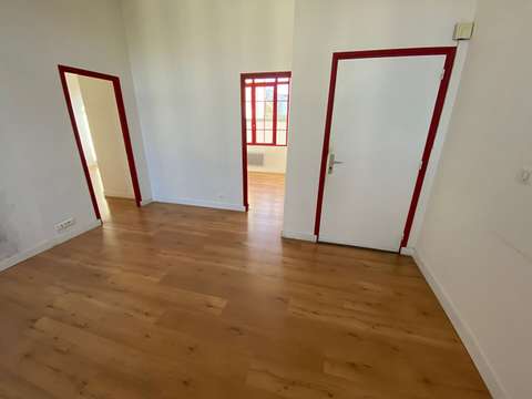 Bureaux et commerces 3 pièces