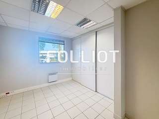 Bureaux et commerces 6 pièces