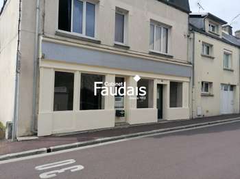 Location Bureaux et commerces 47 m&sup2;Coutances