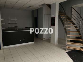Bureaux et commerces 8 pièces