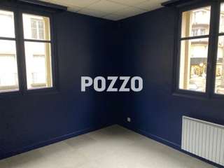 Bureaux et commerces 8 pièces