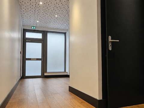 Bureaux et commerces 5 pièces