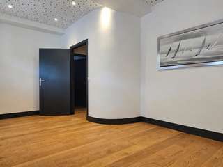 Bureaux et commerces 5 pièces