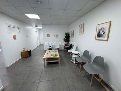 Bureaux et commerces Déville-lès-Rouen 76