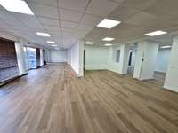 Bureaux et commerces 5 pièces