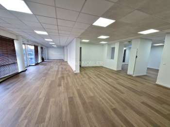 Bureaux et commerces 5 pièces