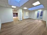 Bureaux et commerces 5 pièces