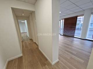 Bureaux et commerces 5 pièces