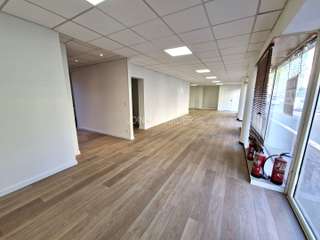 Bureaux et commerces 5 pièces