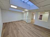Bureaux et commerces 5 pièces