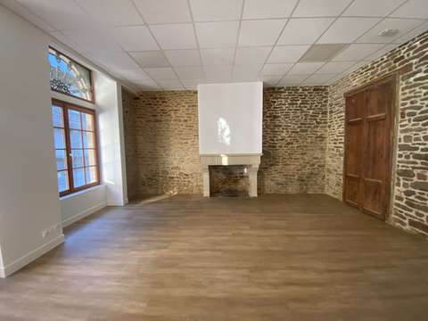 Bureaux et commerces 4 pièces