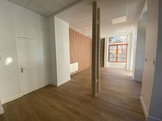 Bureaux et commerces 4 pièces