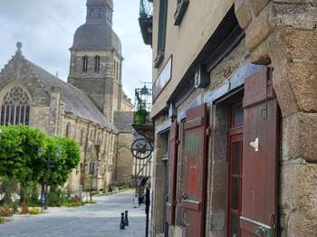 Location Bureaux et commerces 60 m&sup2;Dinan