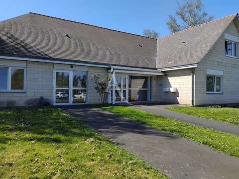 Bureaux et commerces 8 pièces