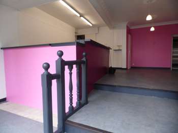 Bureaux et commerces 2 pièces