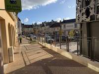 Bureaux et commerces 2 pièces