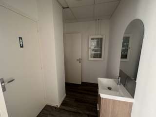 Bureaux et commerces 2 pièces