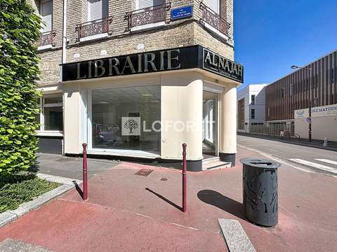 Bureaux et commerces 4 pièces