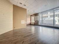 Bureaux et commerces 4 pièces